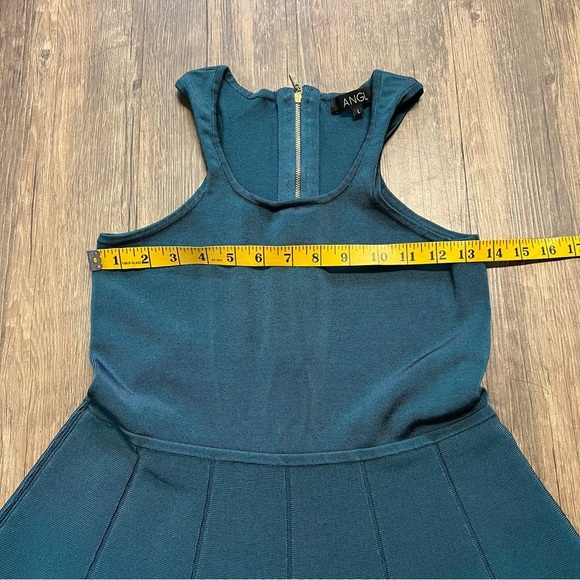 ANGL Sleeveless Halter A Line Knee Length Green Fit & Flare Dress Party Size L - Picture 15 of 15